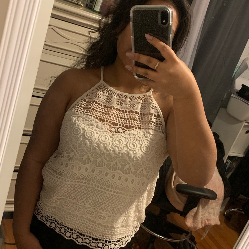 Sleeveless White Top ❤️